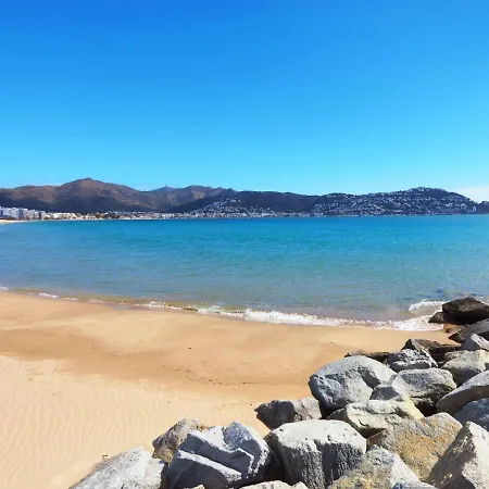 Platja De Roses-2 By Interhome Lejlighed